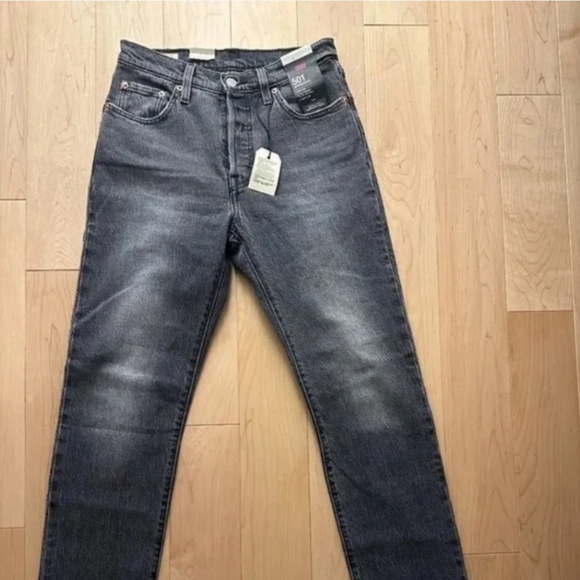 BNWT- Levi's Premium 501 Original Fit Grey Jeans (25) - Picture 2 of 11